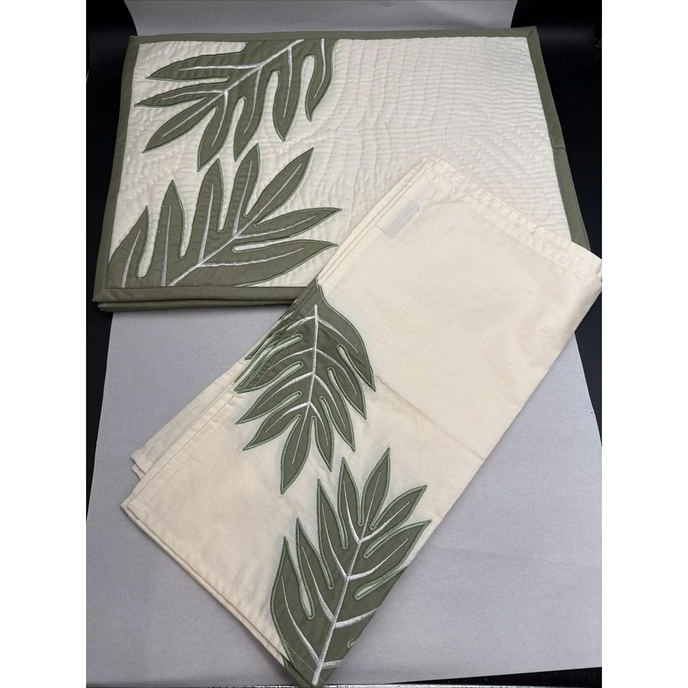 Set Of 4 Place Mats, 4 Napkins DBI-Hawaii ULU NUI Collection EXCELLENT